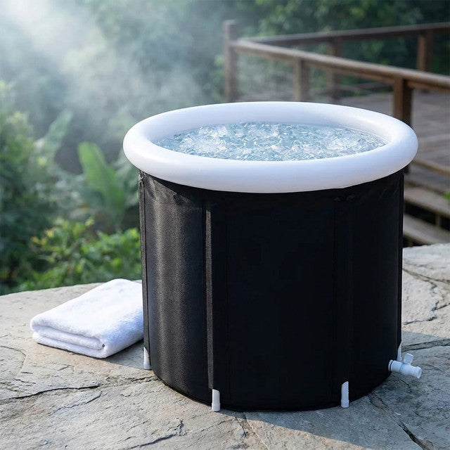 Large Ice Bath Tub Outdoor with Portable Bathtub Athletes Cold Water Therapy Tub Folding Bath Bucket PVC Spa Bathtub — Studio Shot